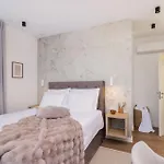 Luxury Soleia Brac With Private Pool ヴィラ Škrip