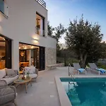Luxury Soleia Brac With Private Pool