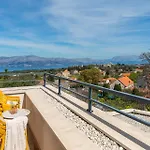 Luxury Soleia Brac With Private Pool Škrip