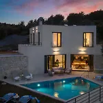 ヴィラ Luxury Soleia Brac With Private Pool Škrip