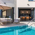 ヴィラ Luxury Soleia Brac With Private Pool Škrip