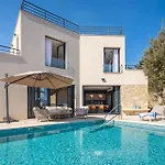 ヴィラ Luxury Soleia Brac With Private Pool Škrip