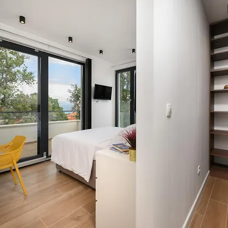 New Luxury Soleia - Private Pool, Brac Skrip